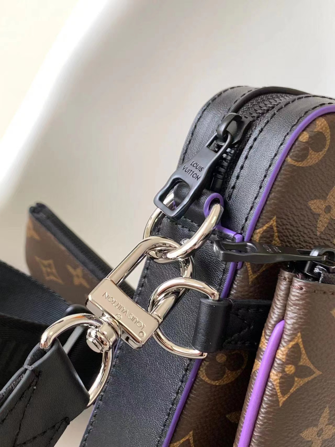 LV Handbags AAAA(Women)-139
