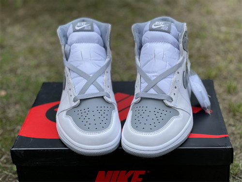 Air Jordan 1 High OG “Stealth”