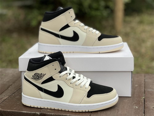 Air Jordan 1 Mid “Barely Orange”