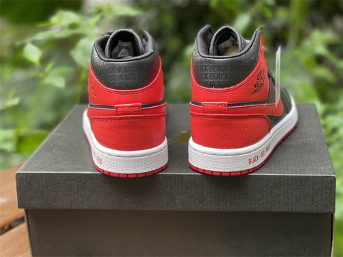 Air Jordan 1 Mid GS “Bred”