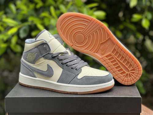 Air Jordan 1 Mid-066