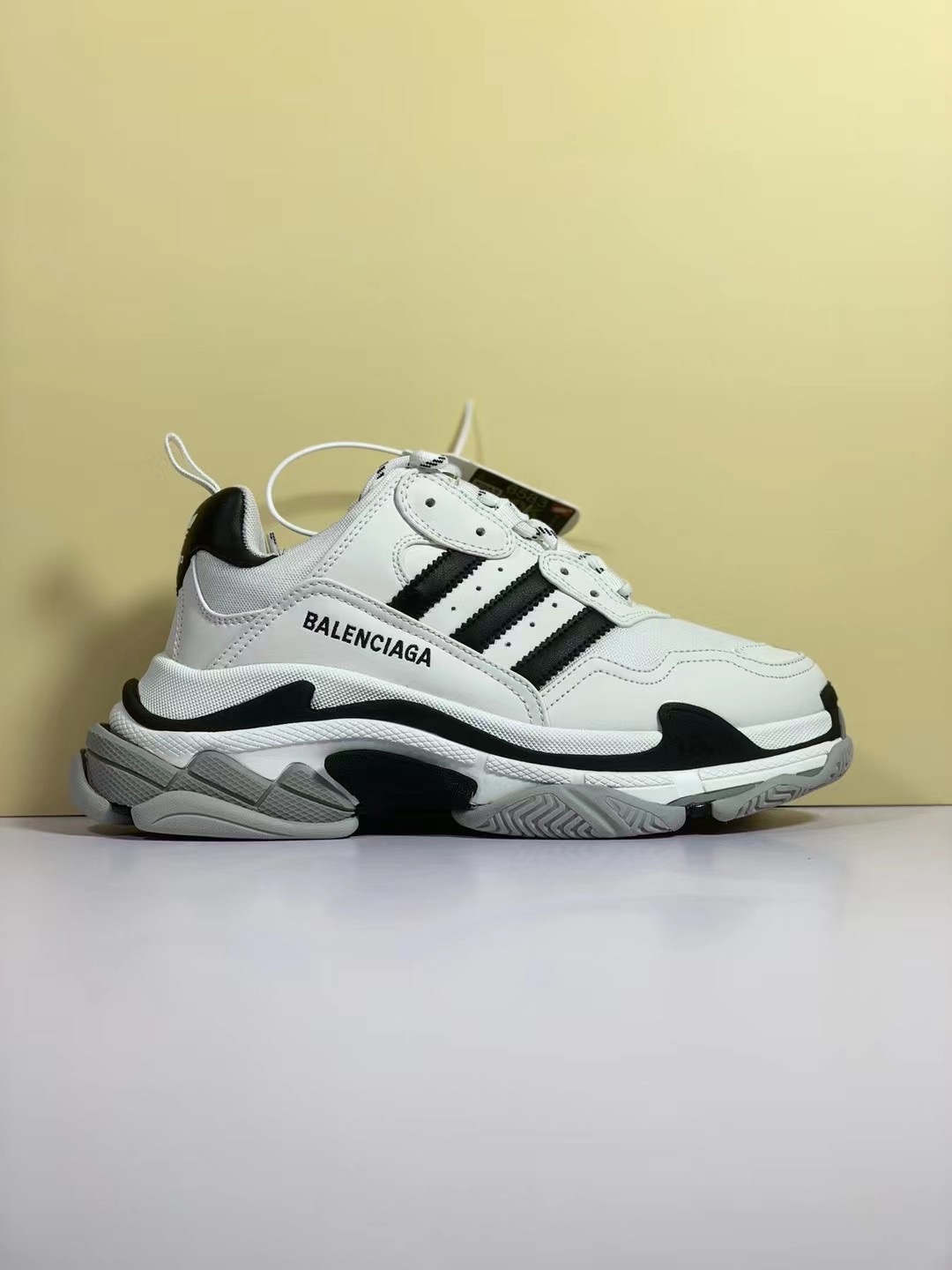 Ba*len*cia*ga shoes aaaa(women)-140