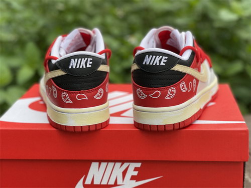Nike Dunk Low “University Red”