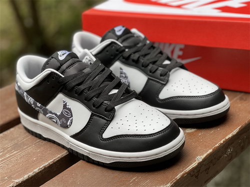 Nike Dunk Low “Black”