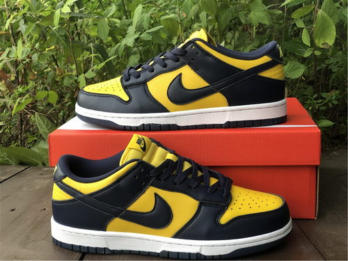 Dunk Low “Michigan”