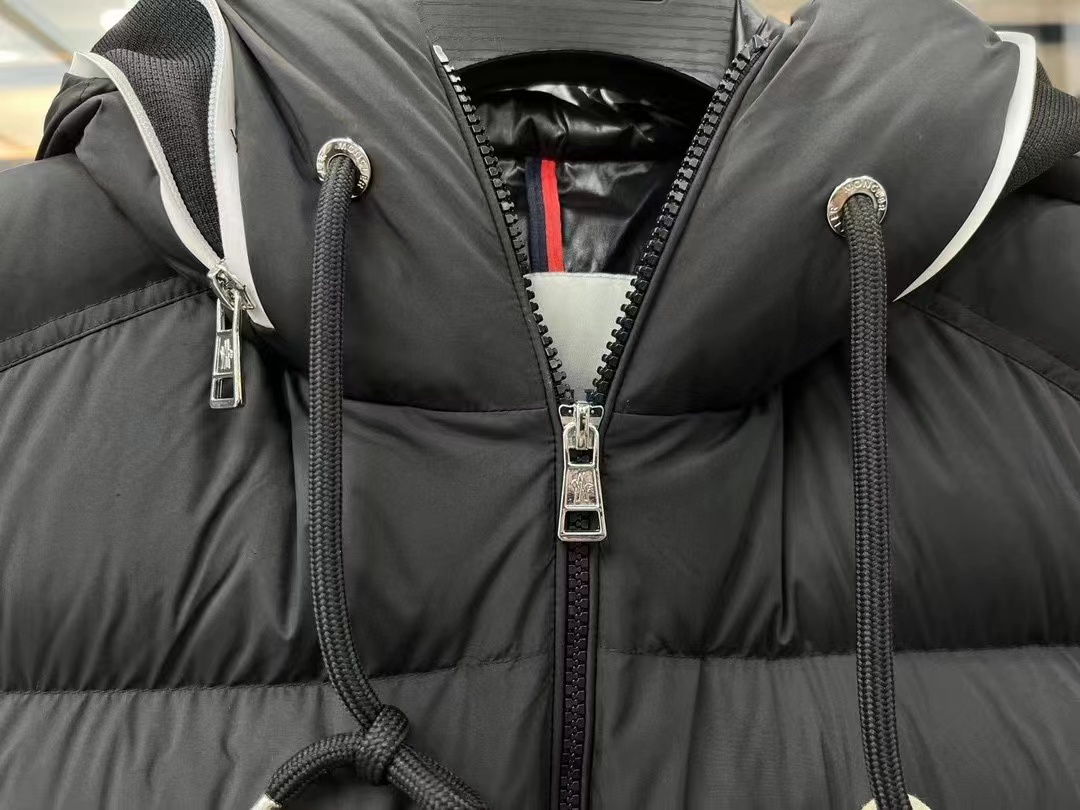 Moncler Vest Coat-019