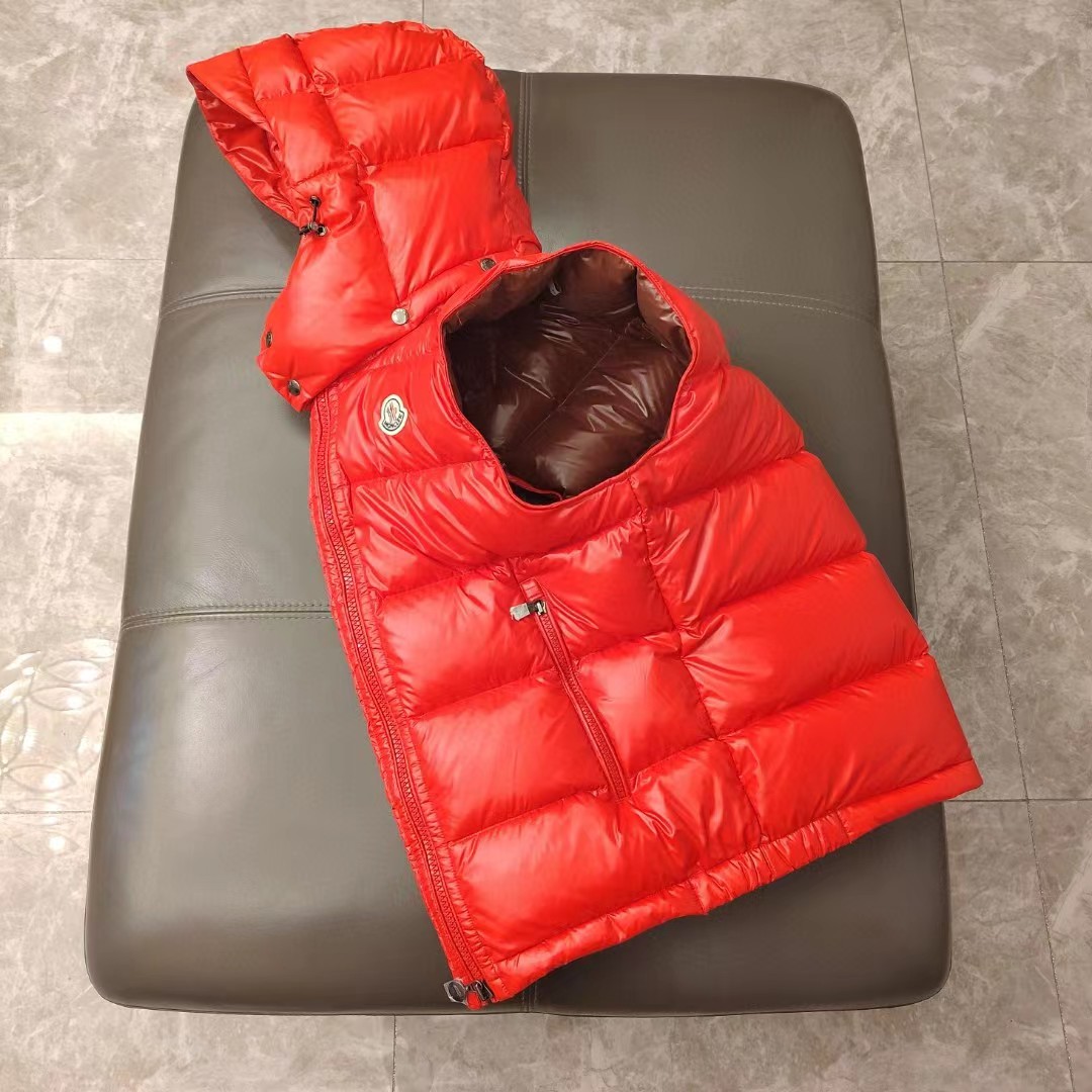 Moncler Vest Coat-015