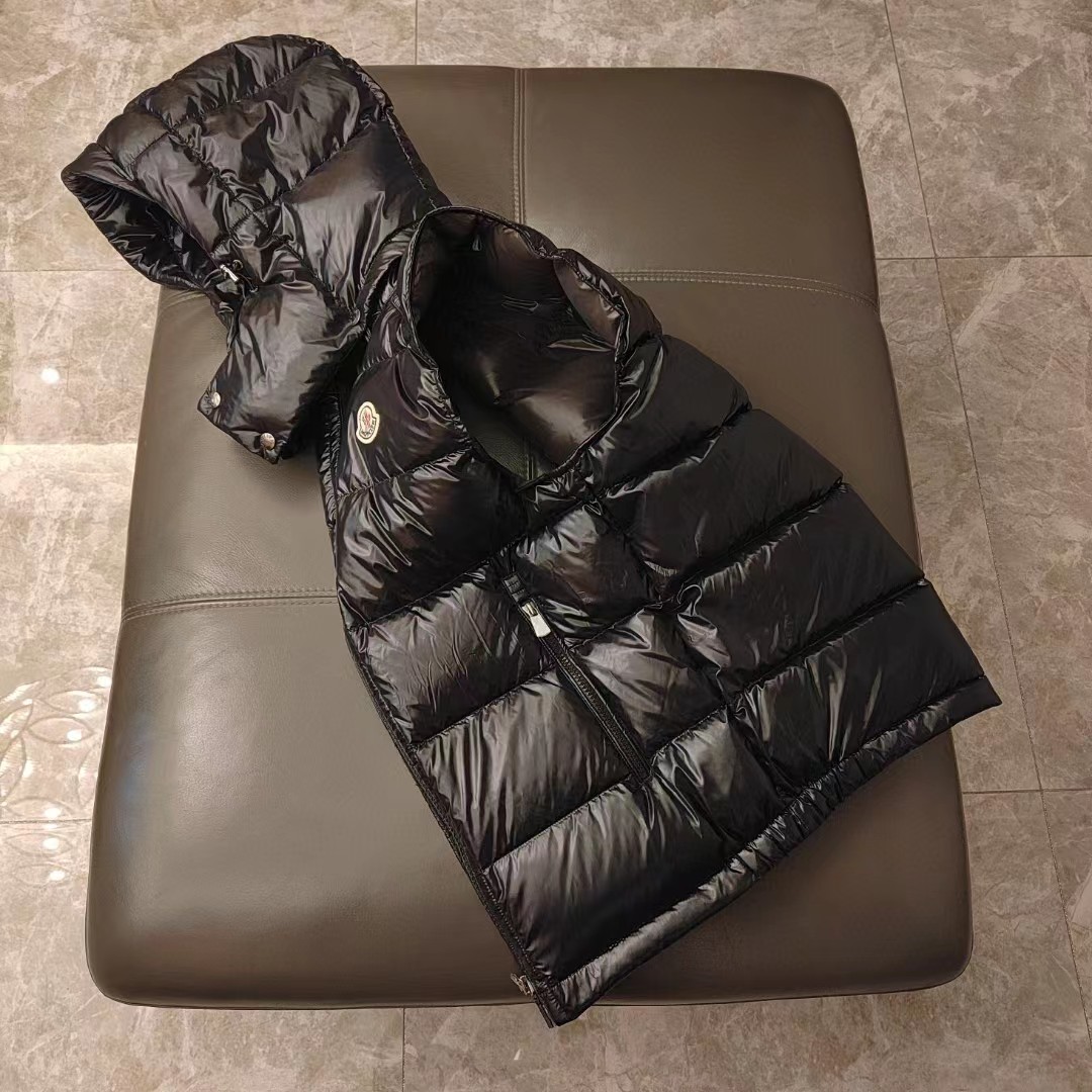 Moncler Vest Coat-016
