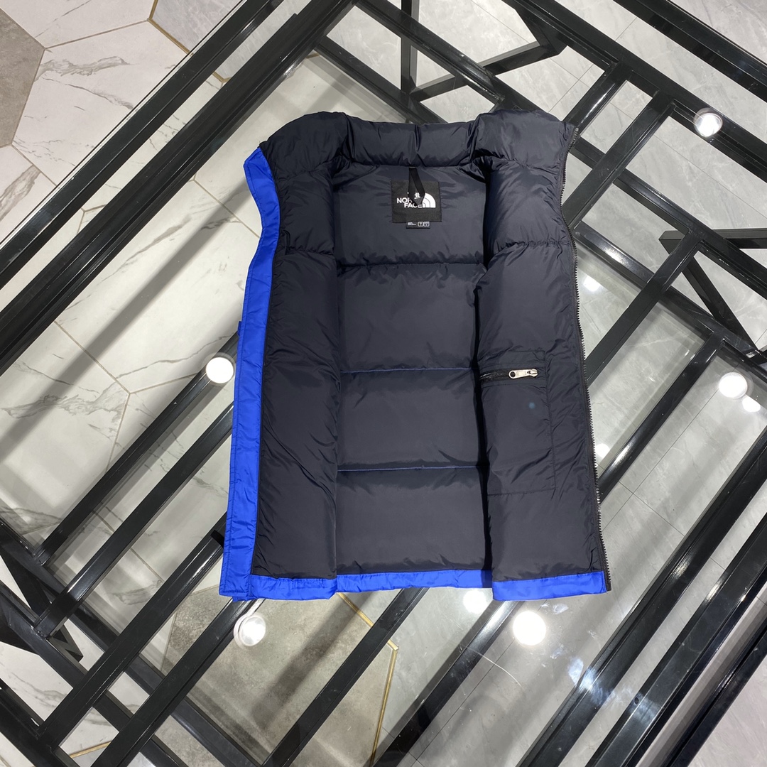 The North Face Vest Coat-001