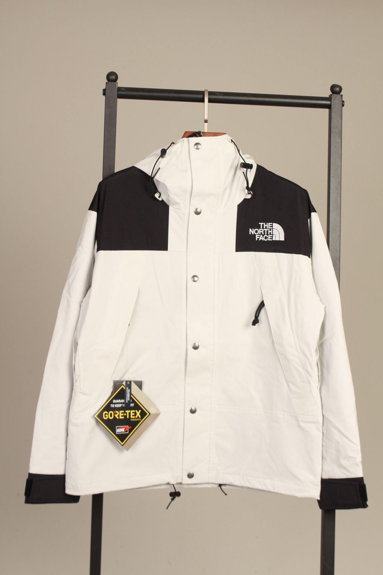 the n0*h F**e coat-020