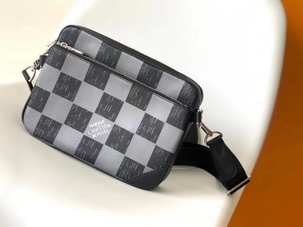 LV Handbags AAA(Men)-084