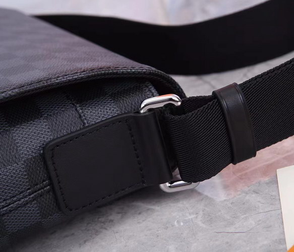 LV Handbags AAA(Men)-092