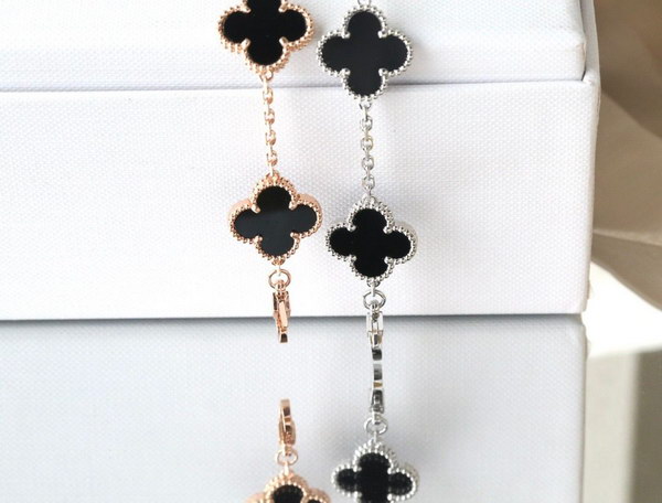 V*n Cl**f & Ar**ls bracelet(19cm)-003