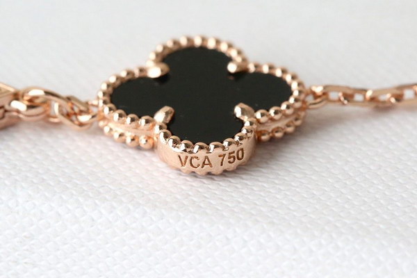 V*n Cl**f & Ar**ls bracelet(19cm)-003