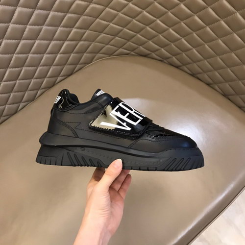 Versace Shoes(AAA)-181