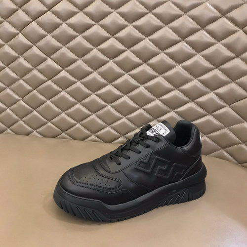 Versace Shoes(AAA)-182