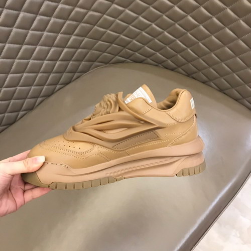 Versace Shoes(AAA)-187