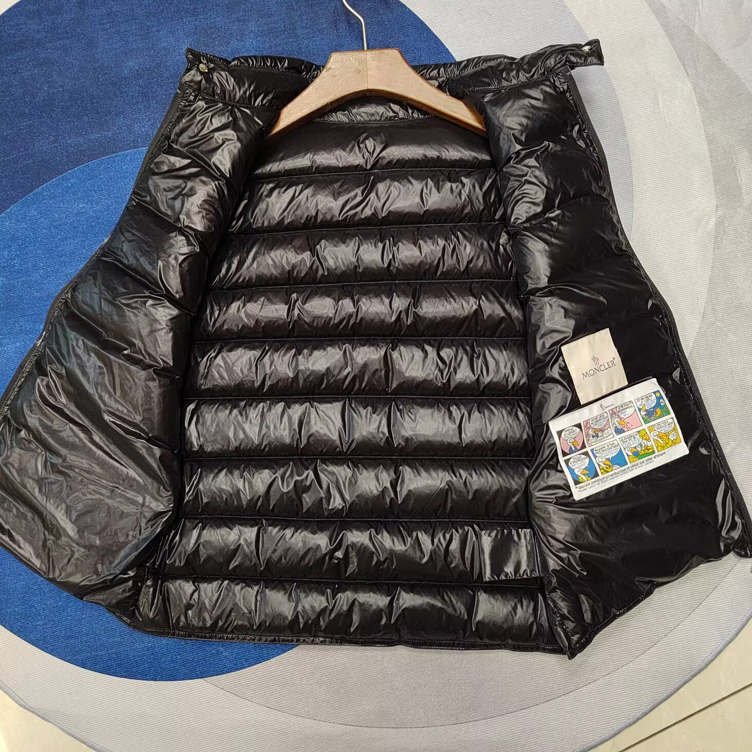 Moncler Vest Coat-024A