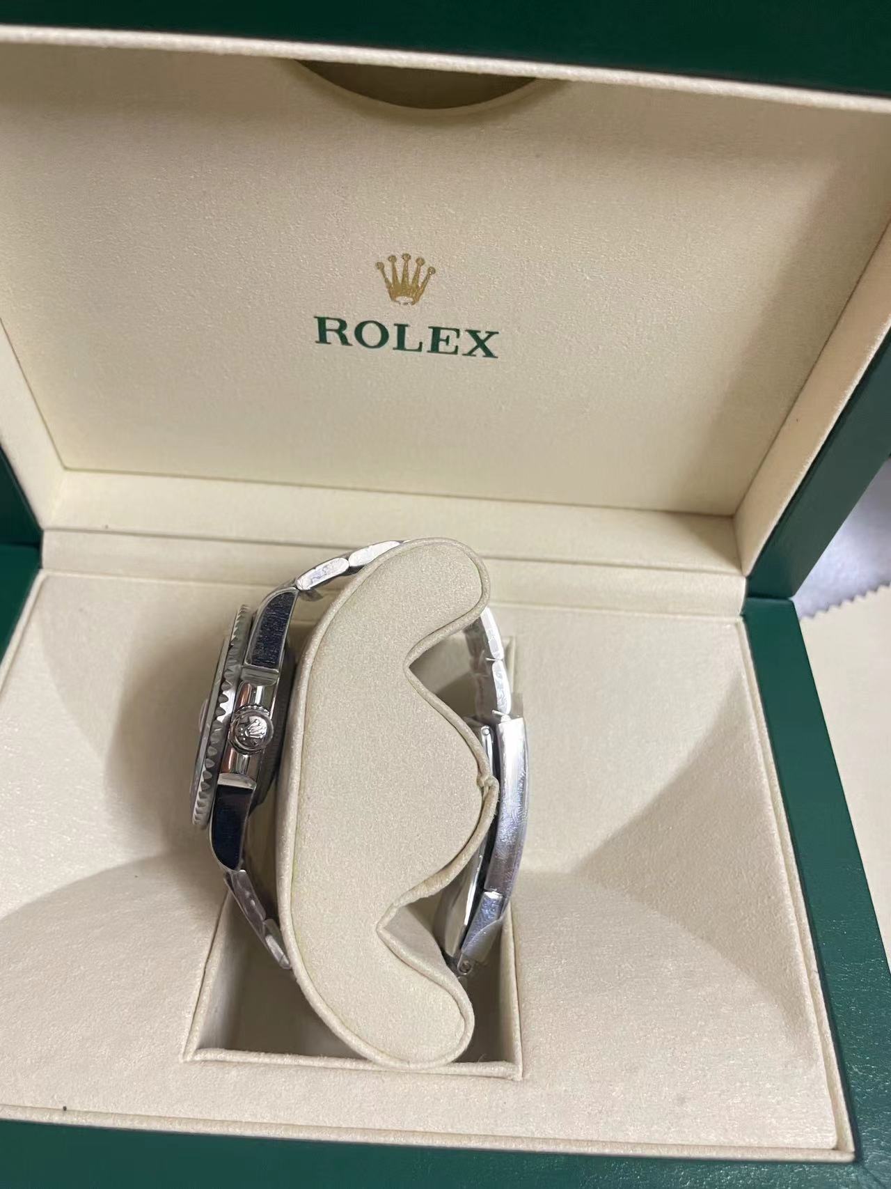 R*l*x watches(aaa)-147