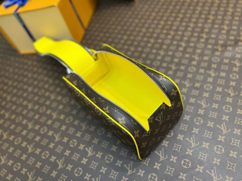 LV Small bags(AAA)-010