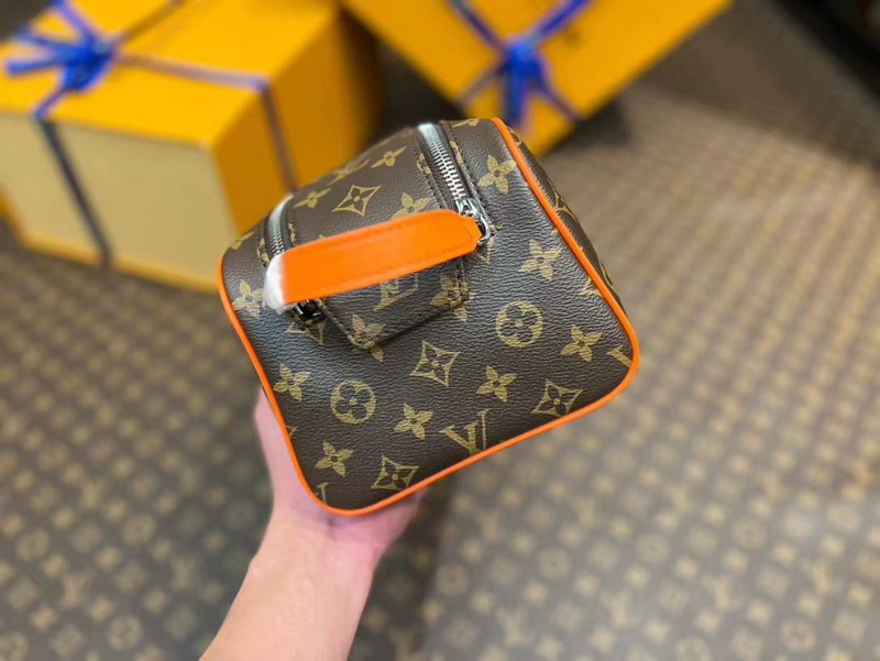 LV Small bags(AAA)-009