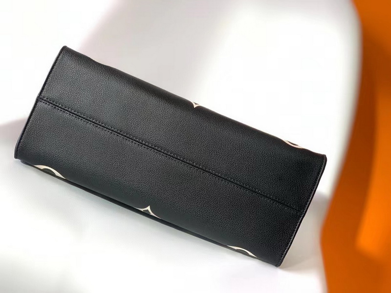 LV Handbags AAA(Women)-186