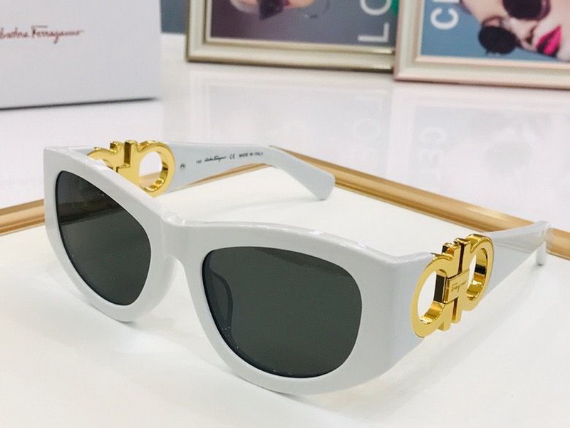 Ferragamo Sunglasses(AAAA)-190