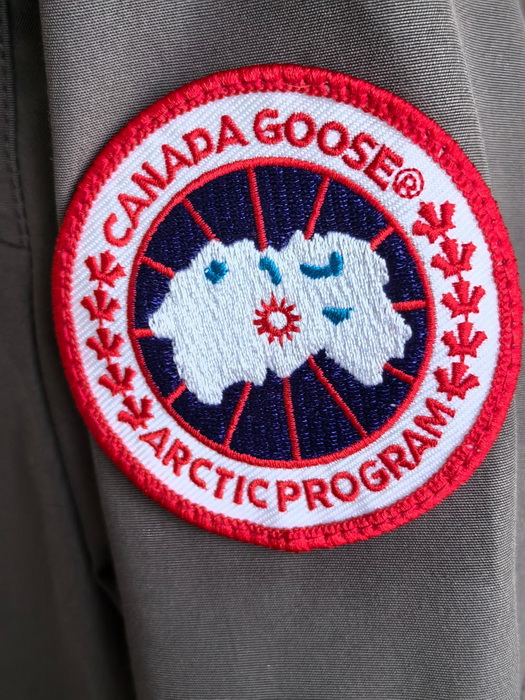 Can*a Go*e jacket-005