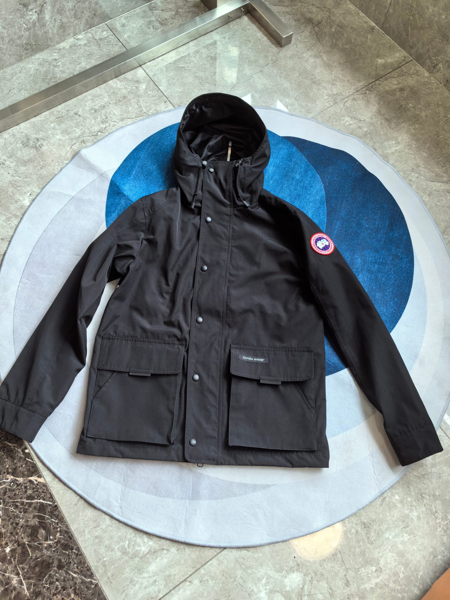 Can*a Go*e jacket-006