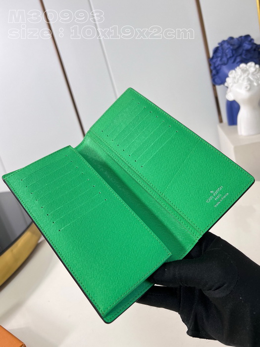 LV Wallets AAA(Men)-045