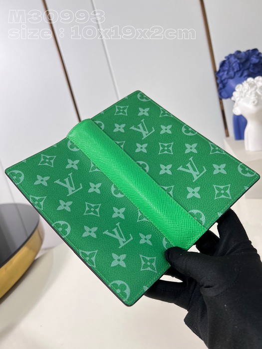 LV Wallets AAA(Men)-045