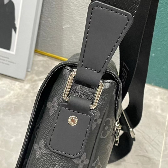 LV Handbags AAA(Men)-147