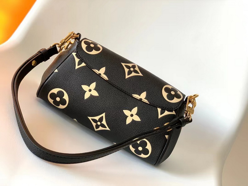 LV Handbags AAA(Women)-231