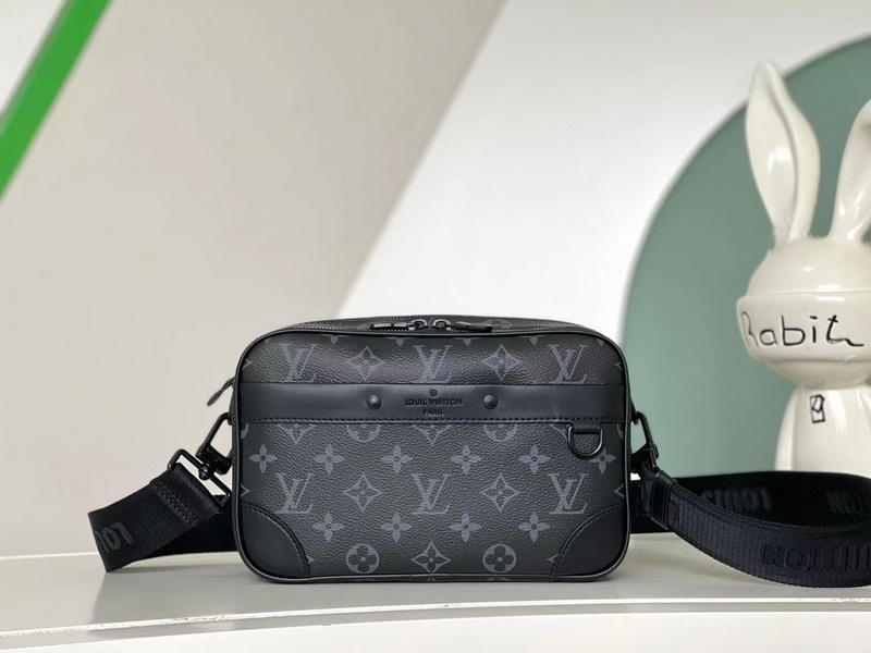 LV Handbags AAAA(Men)-138