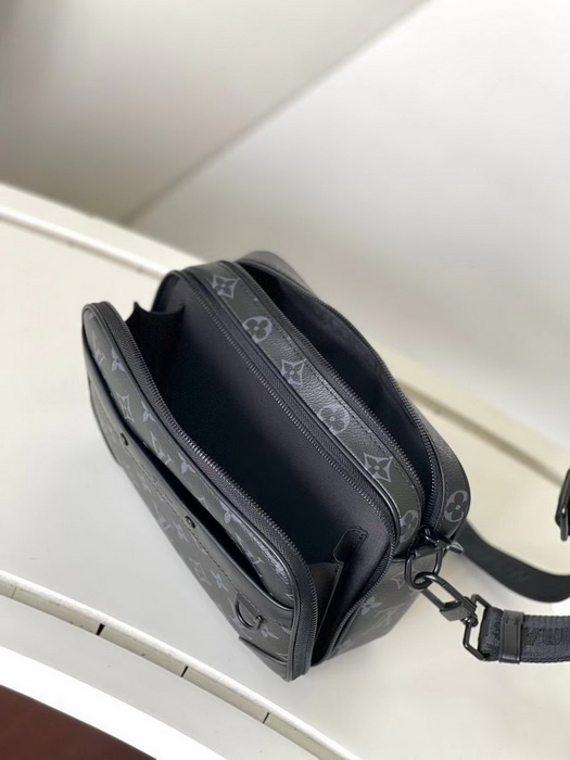 LV Handbags AAAA(Men)-138