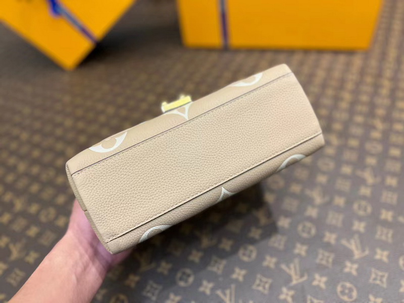 LV Handbags AAA(Women)-223