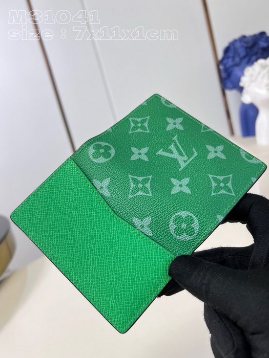 LV Wallets AAA(Men)-039