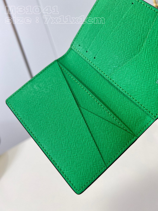 LV Wallets AAA(Men)-039