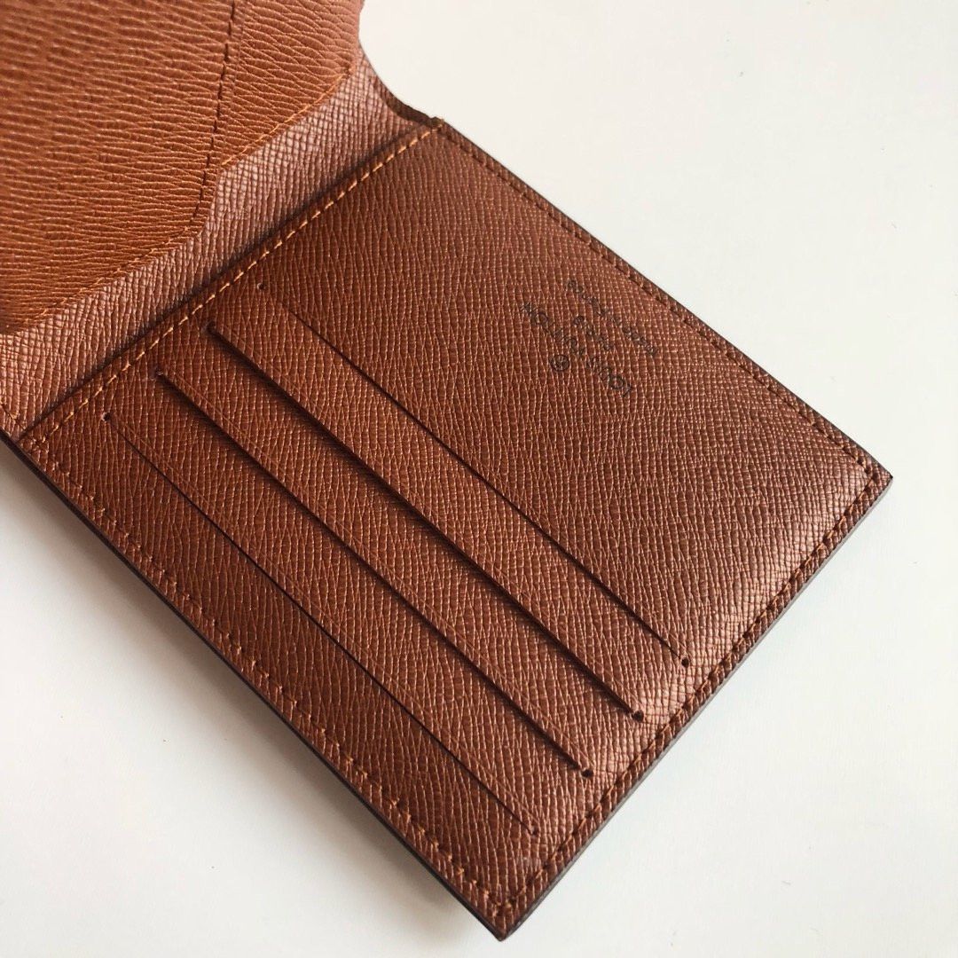 LV Wallets AAA(Men)-051