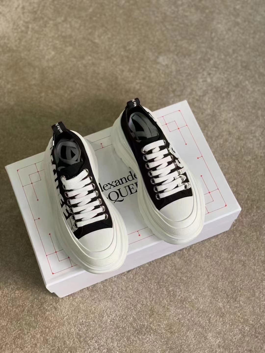 ale*d*r M*Q*en shoes(aaa)-163