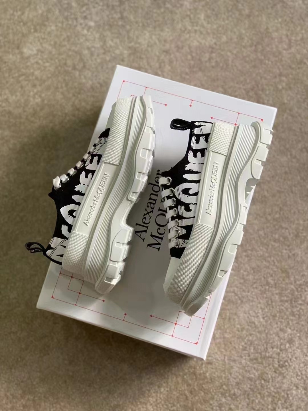 ale*d*r M*Q*en shoes(aaa)-163