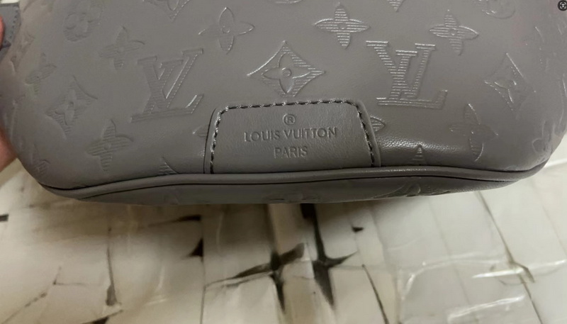 LV Handbags AAAA(Men)-148