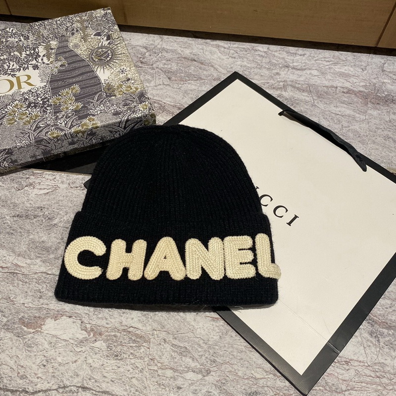 Ch*el beanies-065