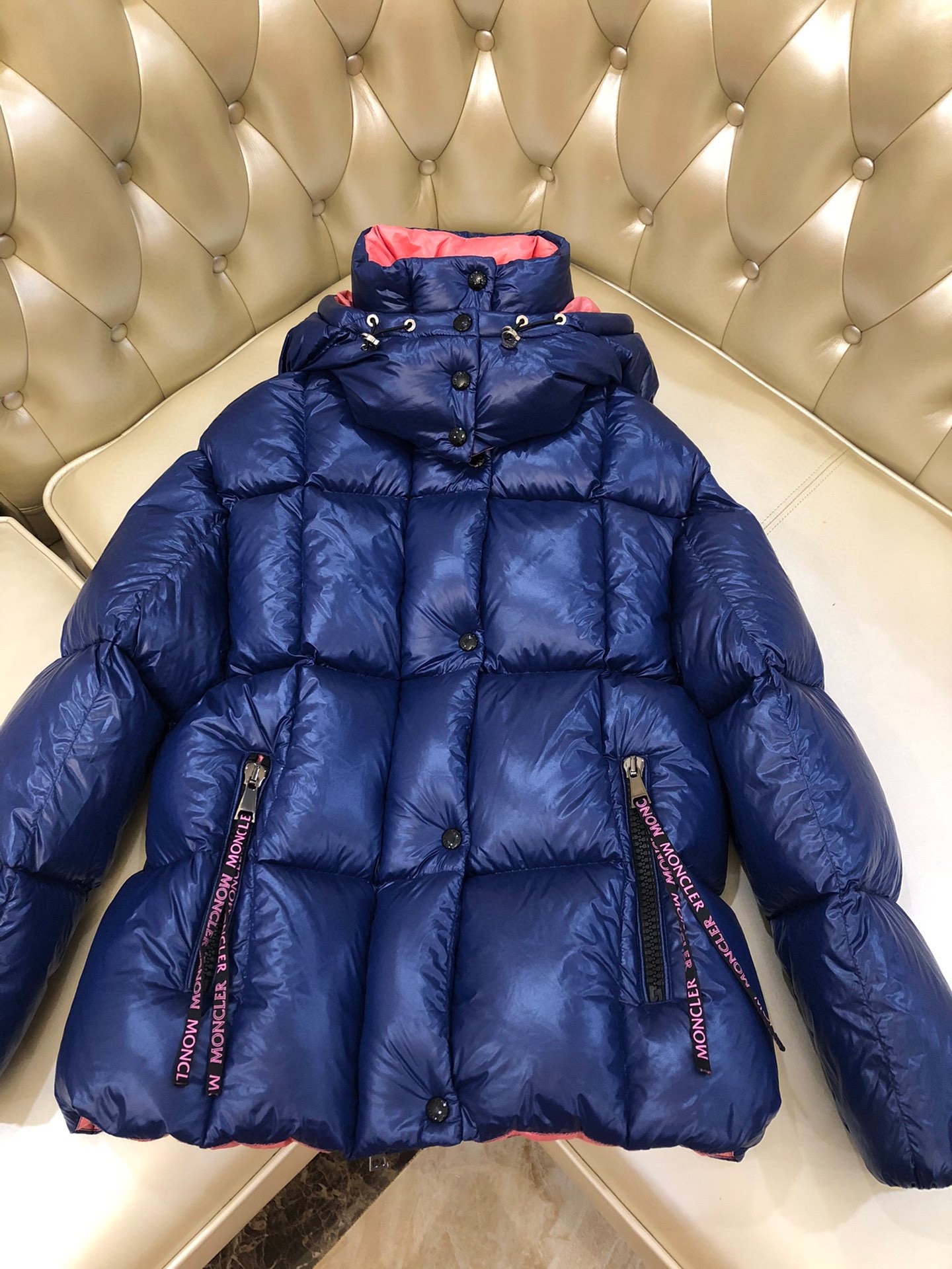 Moncler Coat(Women)-015