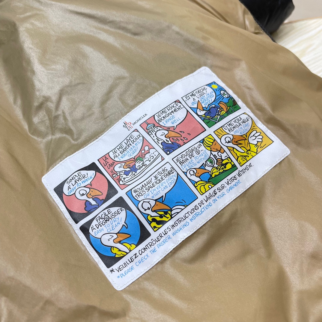 Moncler Coat(Women)-018