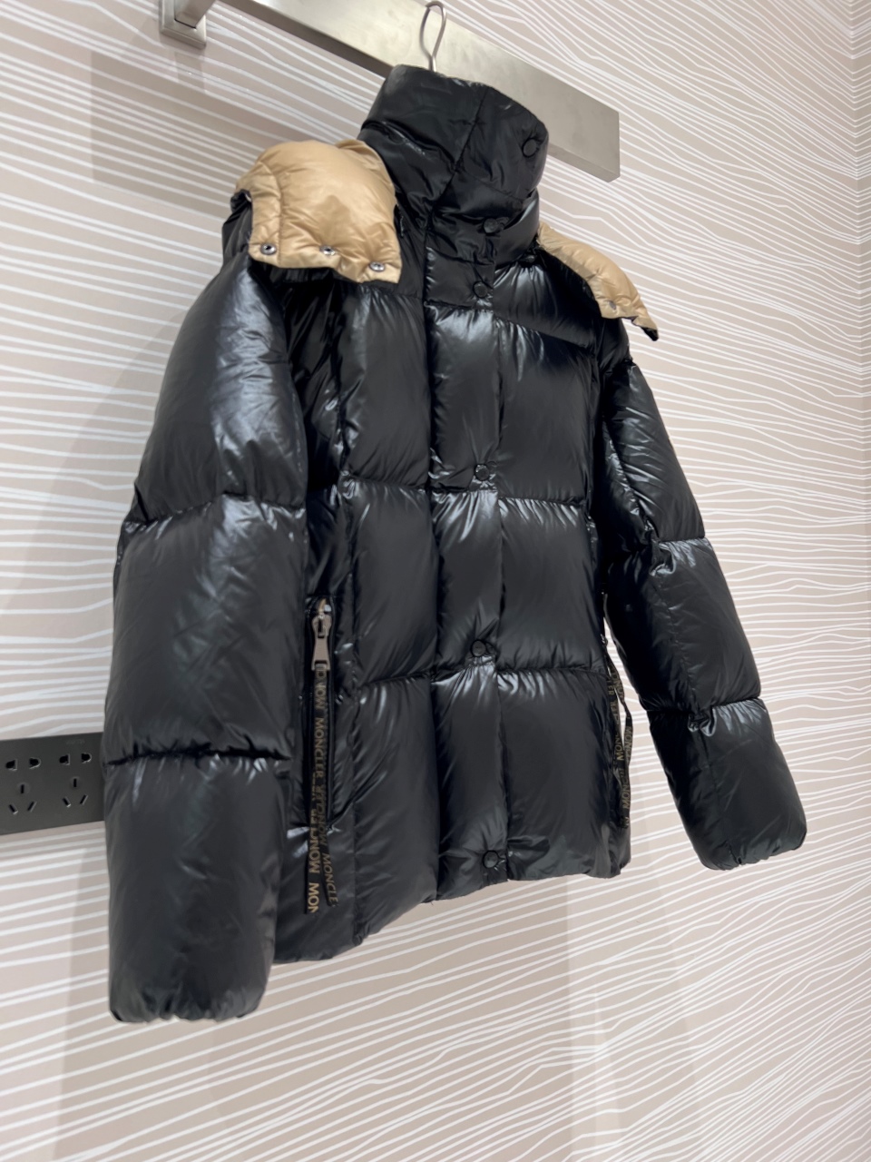 Moncler Coat(Women)-030