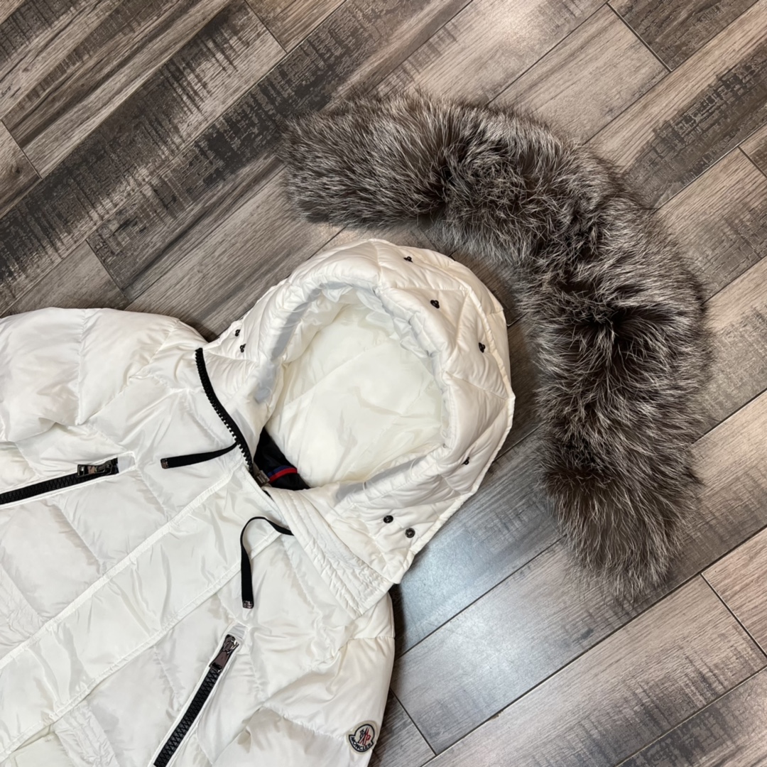 Moncler Coat(Women)-098