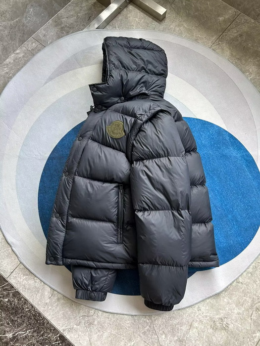 Moncler Coat-250