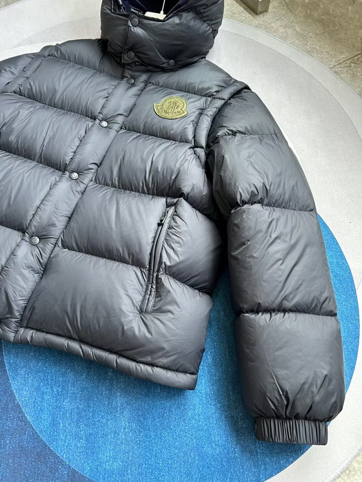 Moncler Coat-250