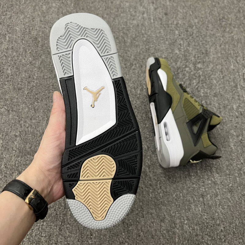 Air Jordan 4 Retro-008